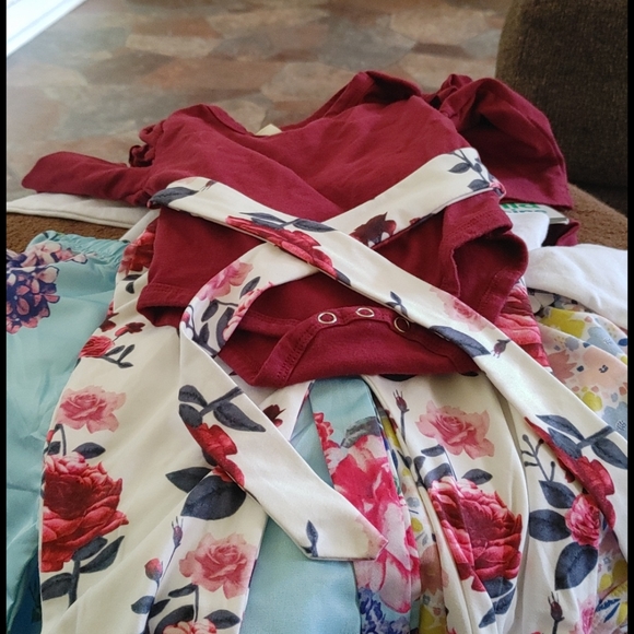 New born Baby bundle - Picture 4 of 5